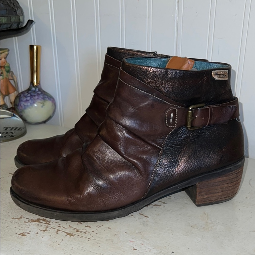 Pikolinos Brown Leather Ankle Boots size 41